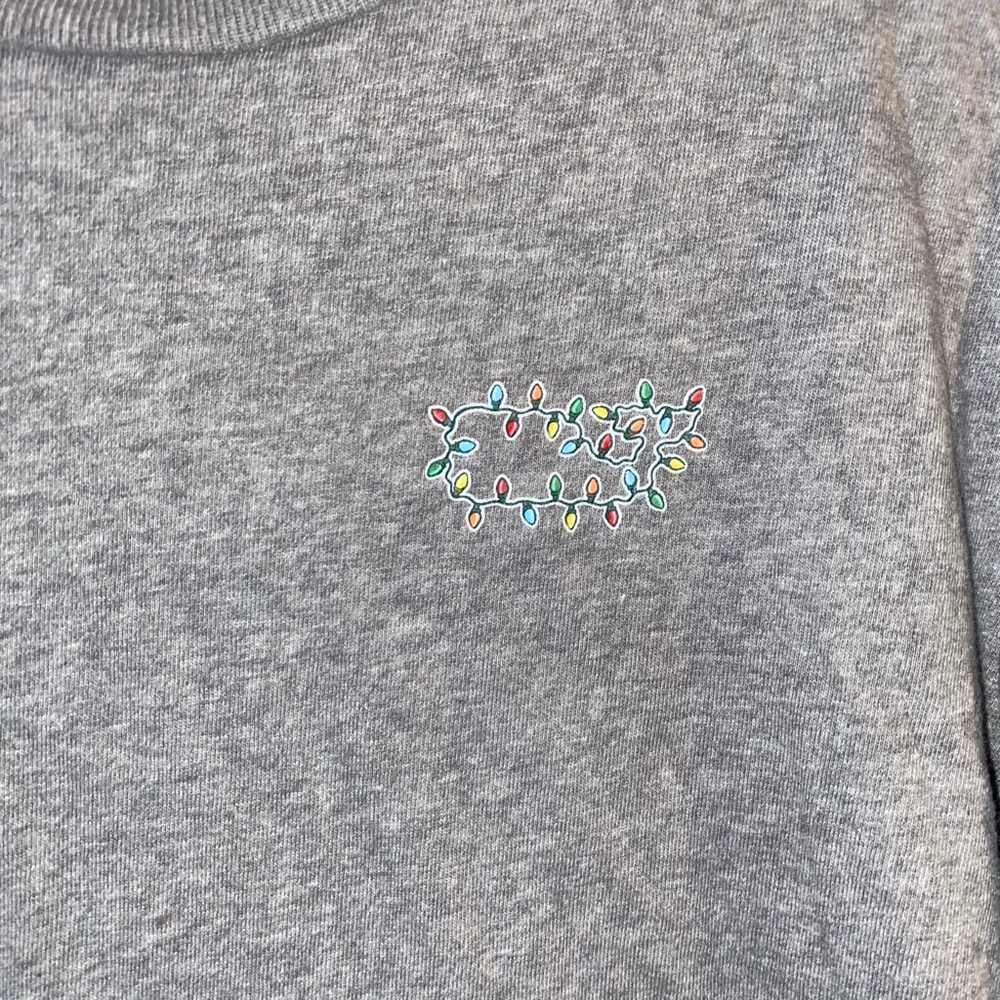 Boys Vineyard Vines Long Sleeve Tee L Gray Multicolor Christmas Lights - Picture 3 of 5